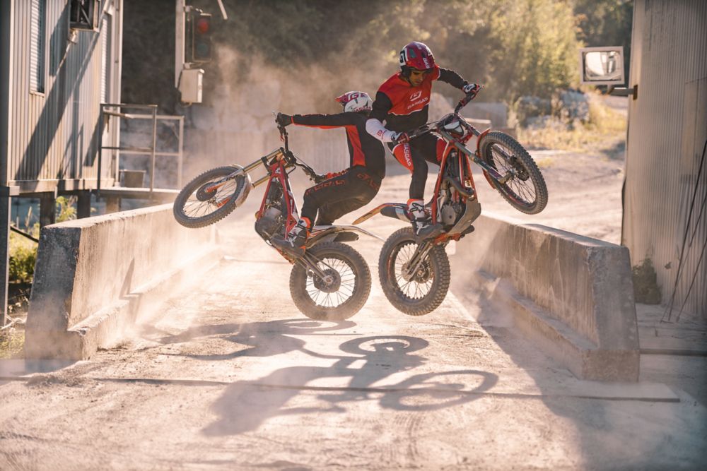 Gas store trail bike